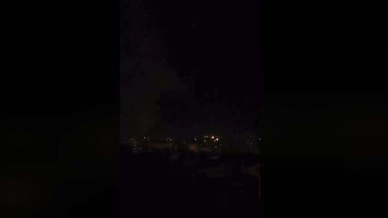 تصاعد الدخان في الجانب الشرقي من دمشق (فيديو)