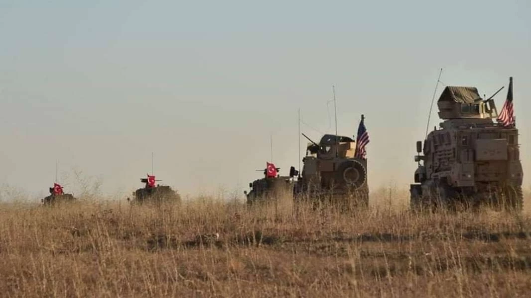 تسيير أول دورية مشتركة بين جيشي تركيا وأمريكا في منبج بريف حلب (صور)