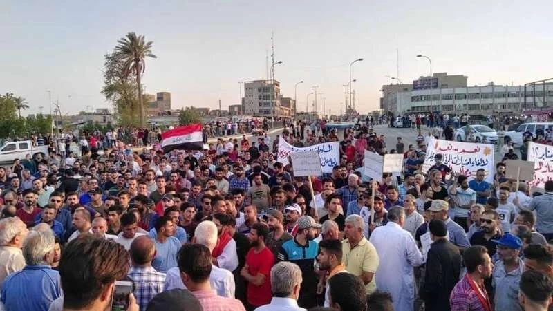 استمرار المظاهرات في مدينة البصرة العراقية