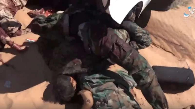 تفاصيل مقتل وأسر العشرات من ميليشيا النظام بكمين لـ"داعش" في ديرالزور