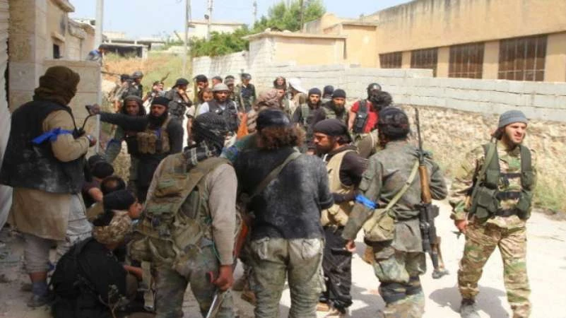 قائد عسكري يكشف تفاصيل الاقتتال بين "الجبهة الوطنية" و"تحرير الشام" غربي حلب