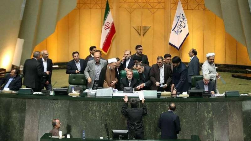 برلماني إيراني: روسيا ونظام الأسد سوف يضحيان بإيران