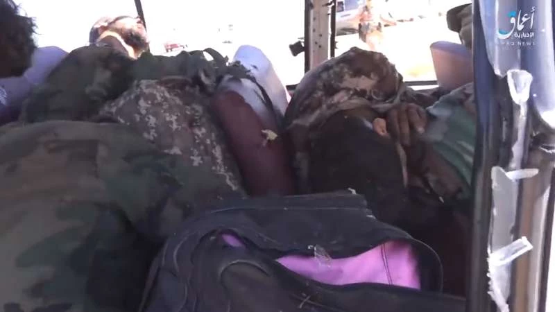 مقتل عناصر من الميليشيات الطائفية وجنود روس بهجوم لداعش غربي الميادين