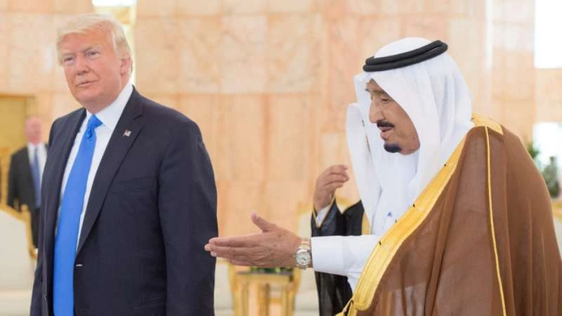 ترامب يدعو السعودية لزيادة إنتاجها من النفط