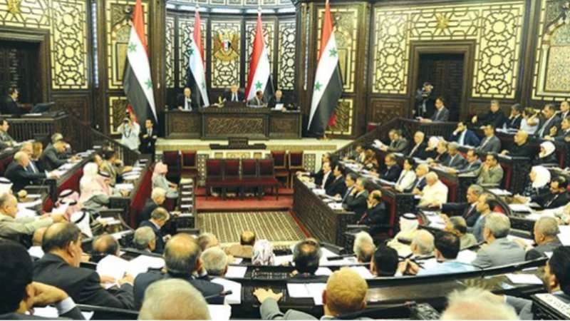 ما التعديلات التي أدخلها برلمان النظام على "مرسوم الأوقاف"؟