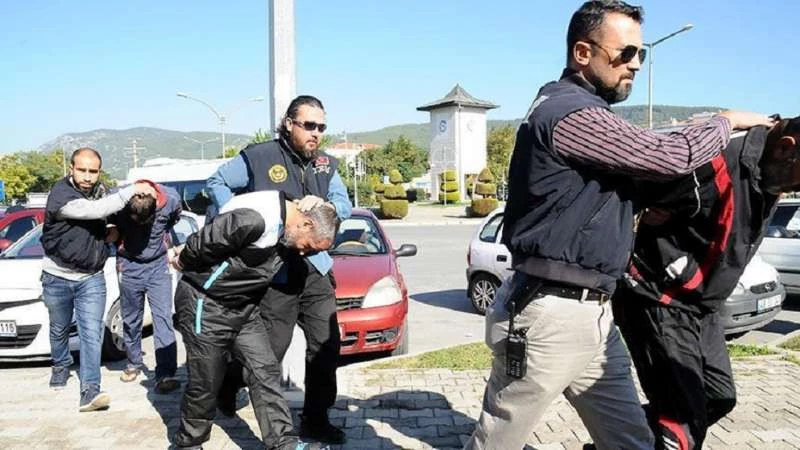 صحيفة تركية: القبض على أشخاص بينهم سوريون بتهمة "الاعتداء الجنسي"