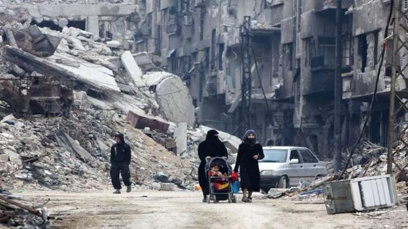 جنبلاط: القانون رقم 10 استكمال لتدمير سوريا