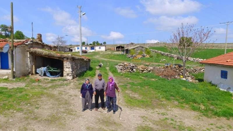 قرية تركية سكّانها 3 مواطنين فقط! (صور)