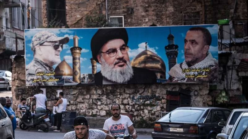 ميليشيا "حزب الله" تفتتح مكاتب "اللجان الشعبية" لإعادة اللاجئين السوريين