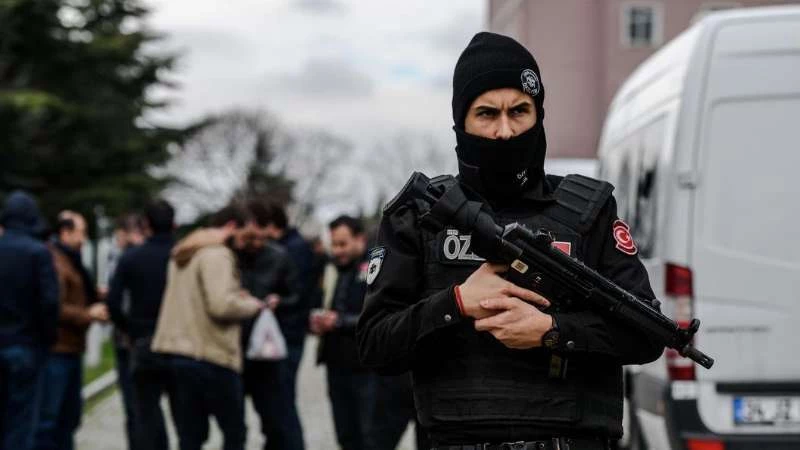 تركيا تلقي القبض على قيادي خطير في داعش (صور)