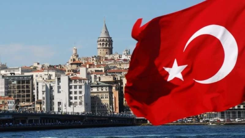 عزل أكثر من 18 ألف موظف في تركيا