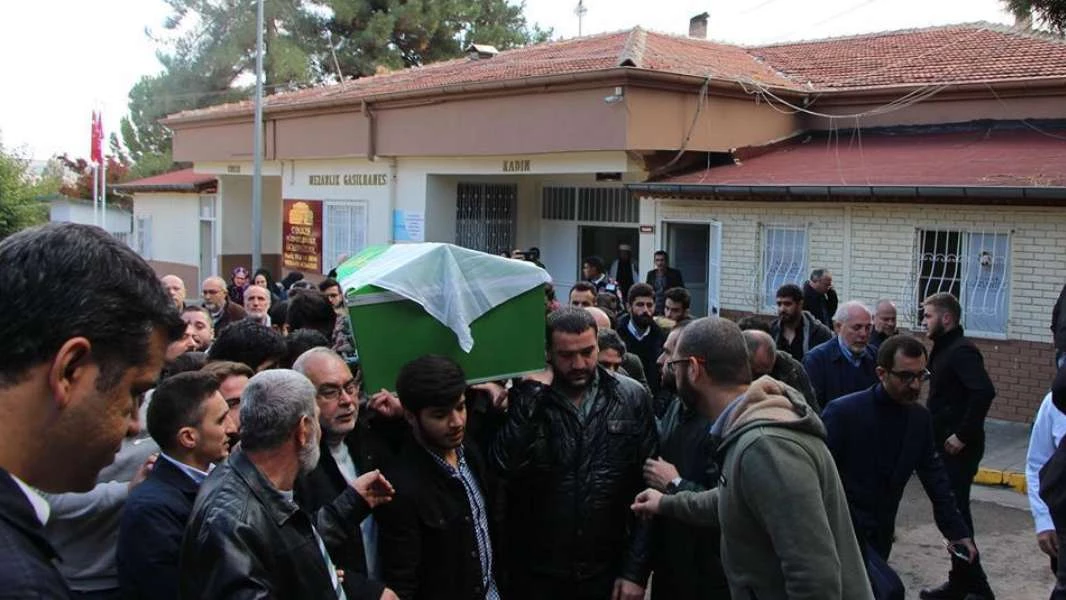 مقتل طالبة سورية على يد لصوص في غازي عنتاب التركية (صور)