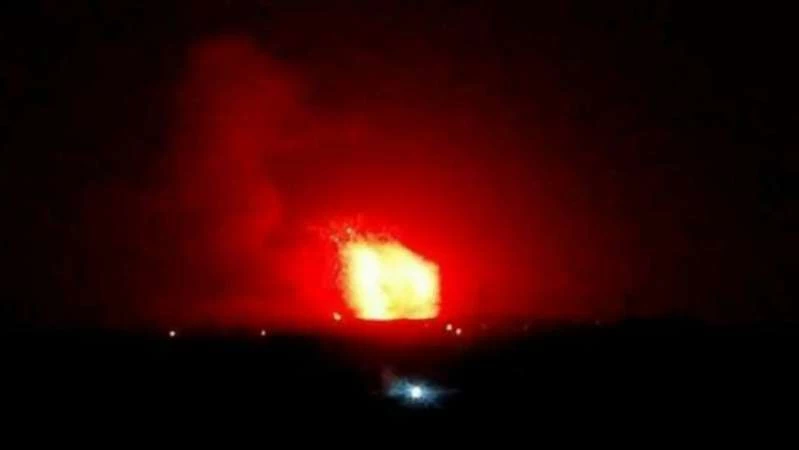 انفجارات كبيرة في موقع للميليشيات الإيرانية بريف حماة (صور + فيديو)
