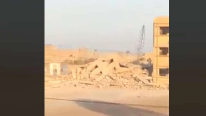 "داعش" يدمر مدرسة في ديرالزور.. والسبب قوات التحالف! (فيديو)