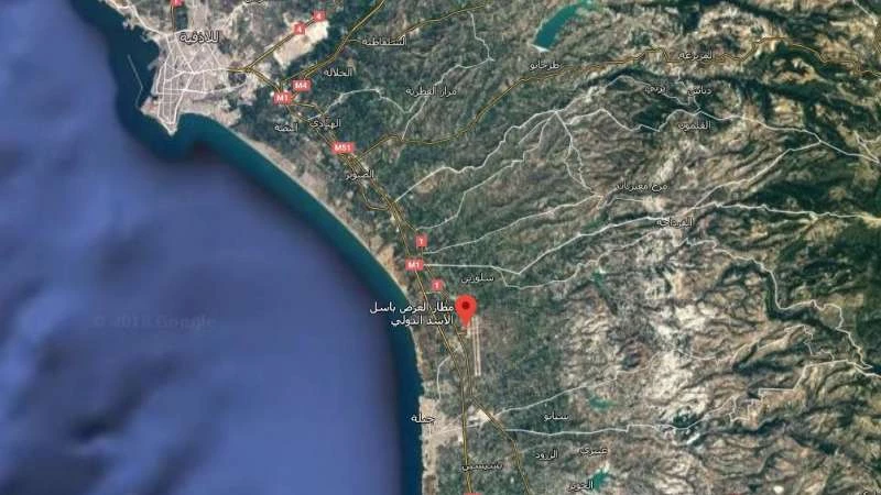 خريطة غوغل تُظهر مطار اللاذقية بمسمى "مطار العرص باسل الأسد"