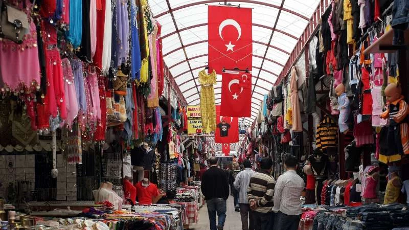 كيف أثر انهيار الليرة التركية على السوريين في أنطاكيا؟ 