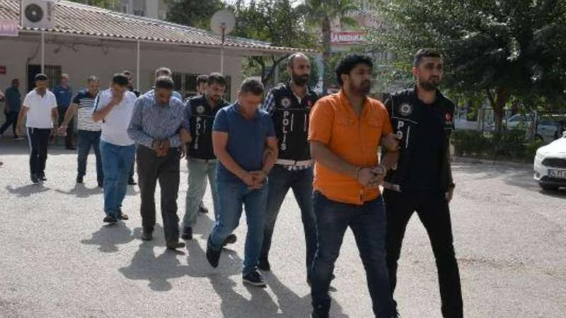 السلطات التركية تلقي القبض على تجّار مخدرات بينهم سوريون (صور)