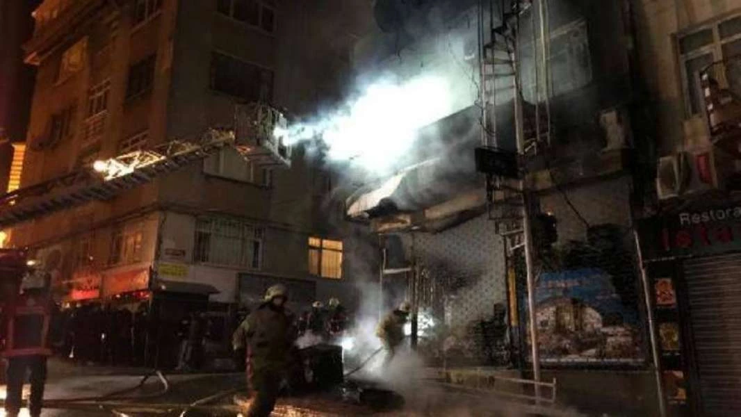 إصابة سوريين نتيجة احتراق منزلهم في ولاية بورصة التركية (صور)