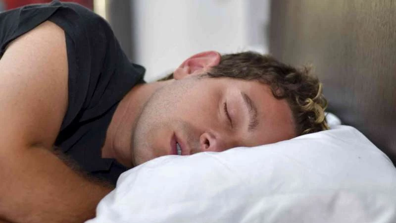 النوم لفترات طويلة يهدد حياتنا 