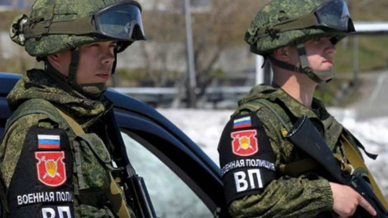 الشرطة العسكرية الروسية تعتقل عناصر "الدفاعات الجوية" في اللاذقية