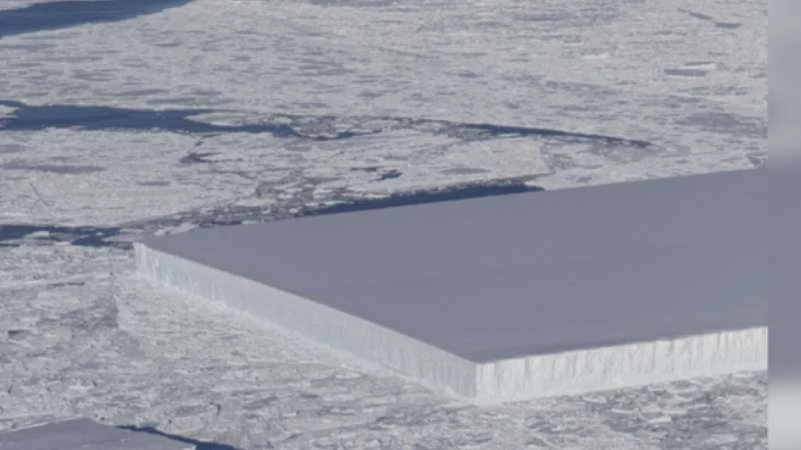 "ناسا" ترصد شكلا غريبا في القطب المتجمد