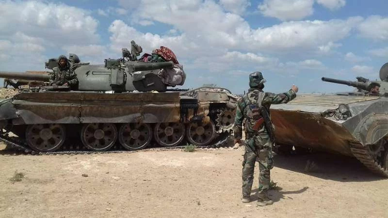 ميليشيا أسد ترسل تعزيزات عسكرية إلى مطار منغ العسكري (فيديو)