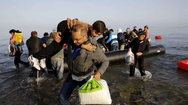 اتفاق ألماني يوناني على إعادة اللاجئين 