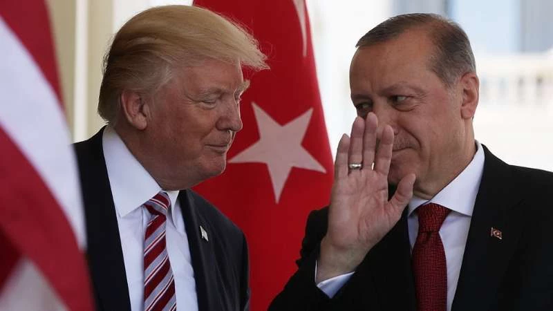 صحيفة تكشف أسباب وتفاصيل الأزمة التركية الأمريكية