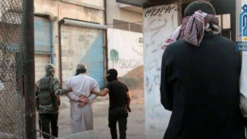 "تحرير الشام" تعتقل قياديين في"داعش" جنوبي إدلب (صور)
