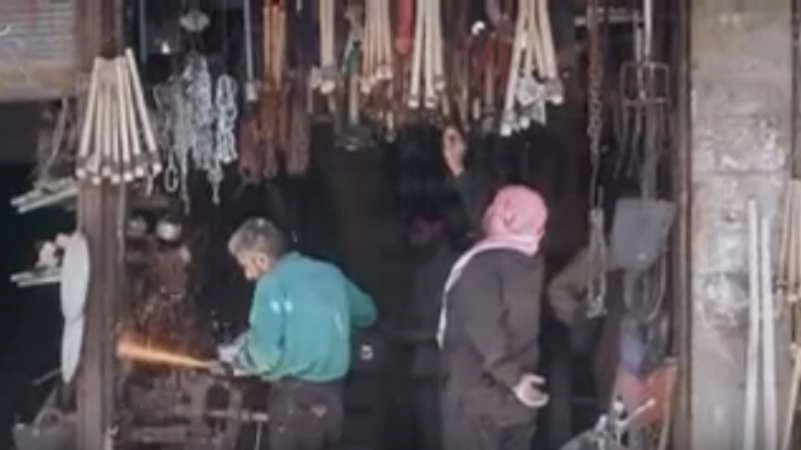 كيف رد أهالي دوما على عمليات التهجير في الغوطة؟ (فيديو)
