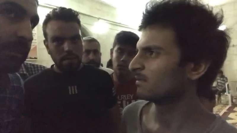 معتقل يكشف تورّط "قسد" بملف المعتقلين في سجون الأسد (فيديو)