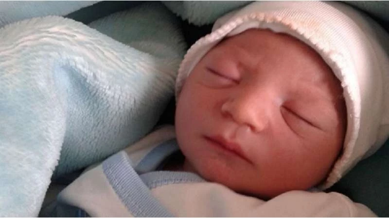 طفل سوري في تركيا يُختطف عقب ولادته بساعات.. ما القصة؟