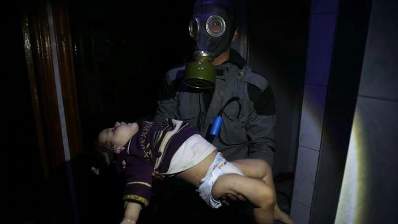 العثور على ضحايا جدد قضوا في مجزرة الكيماوي بدوما (فيديو)