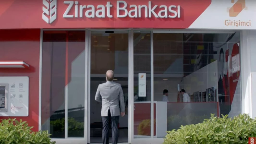 كيف يمكن للسوريين حاملي "الكمليك" فتح حسابات في البنوك التركية؟