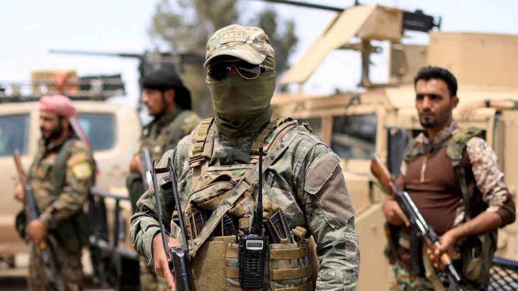 قيادي في "قسد" يكشف لأورينت مخططاً للنظام و"الوحدات الكردية" شرقي الفرات