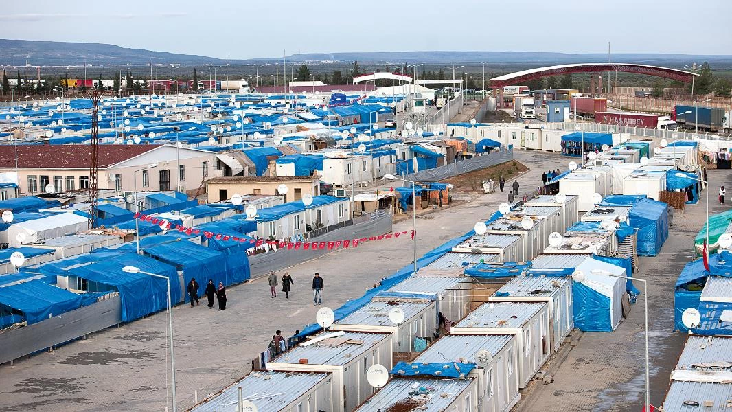إخلاء مخيمات جنوب شرق تركيا بالتزامن مع عملية شرق الفرات