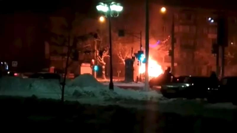 مصرع 3 أشخاص في حريق اندلع بحافلة وسط روسيا
