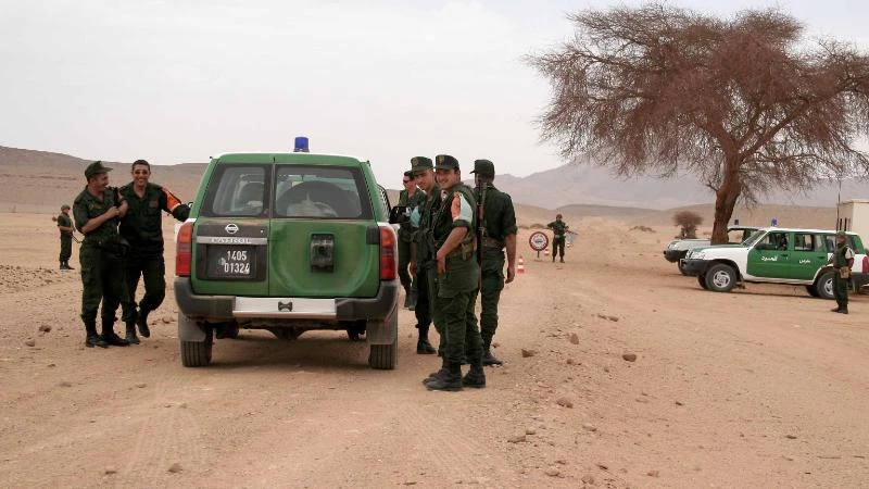 لماذا أغلقت الجزائر حدودها الجنوبية أمام السوريين؟