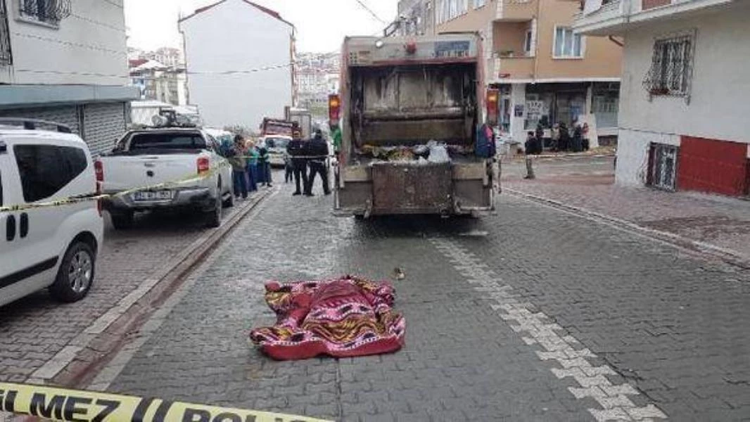 وفاة امرأة سورية في إسطنبول بعد اصطدام سيارة نفايات بها 