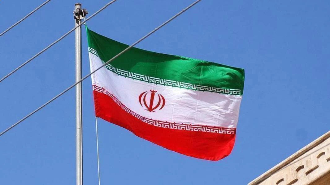 ميليشيا مقربة من إيران تتوعد القوات الأمريكية في العراق