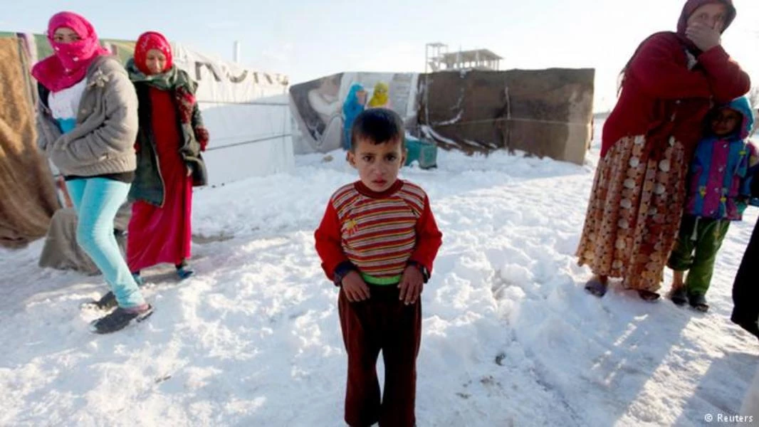 اليونيسيف: البرد القارس يتسبب في وفاة 15 طفلاً سورياً