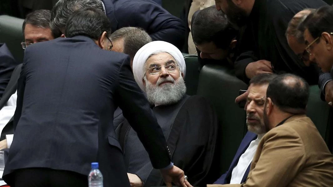 طهران والتزام الخطوط الوردية
