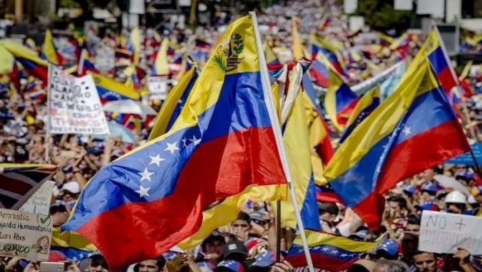 السلطات الفنزويلية تمنع برلمانيين أوروبيين من دخول البلاد