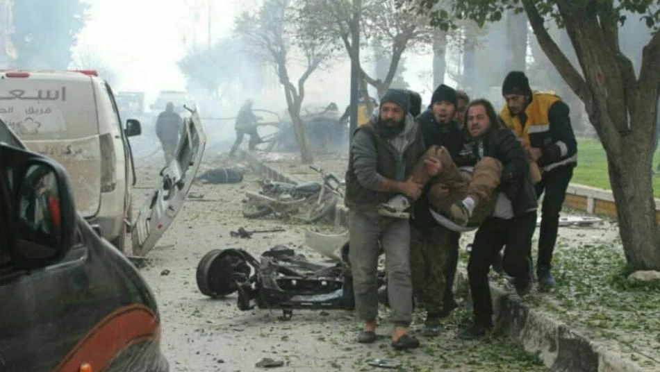 تفجيران يستهدفان مدينة إدلب (فيديو)