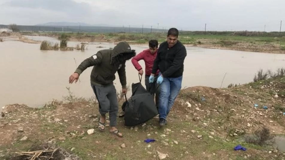 السلطات التركية تنتشل جثث ثلاث نساء "سوريات" من نهر جنوب البلاد (صور)