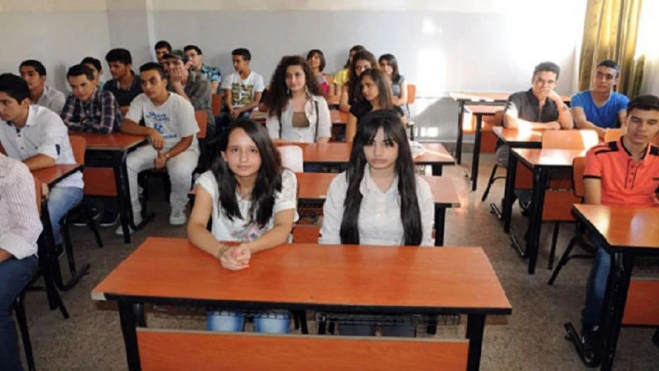  تربية الأسد تصدر قراراً حول تقديم الطلاب هدايا بعيد المعلم