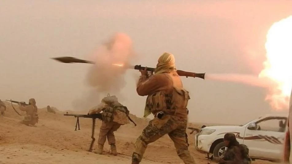 داعش يقتل 10 عناصر لميليشيا أسد في كمين غربي دير الزور