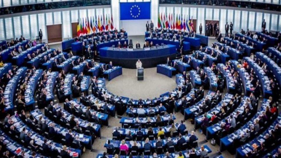 البرلمان الأوروبي يدعو إلى انتخابات حرة في فنزويلا 