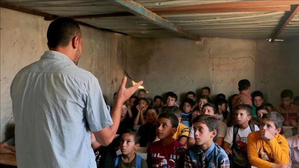 كارثة تعليمية في الشمال السوري.. المعلمون دون رواتب.. والمنظمات في قفص الاتهام