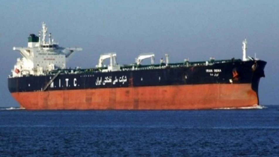 مسؤول أمريكي: سنعاقب كل من يساعد ناقلة النفط الإيرانية